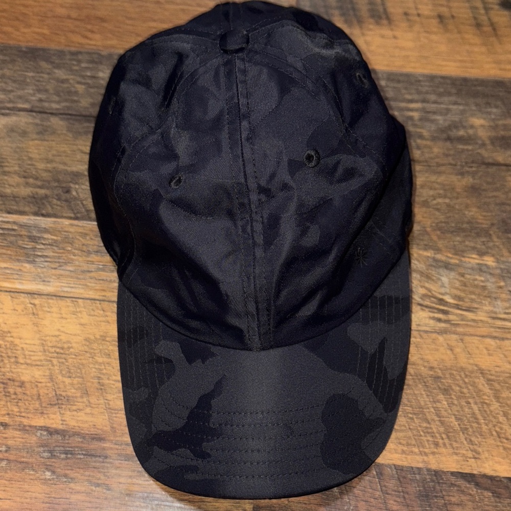 Athleta Dark Camouflage Hat‎